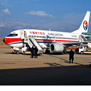 胶东航空货运航空快运业稳步发展的原因是什么？